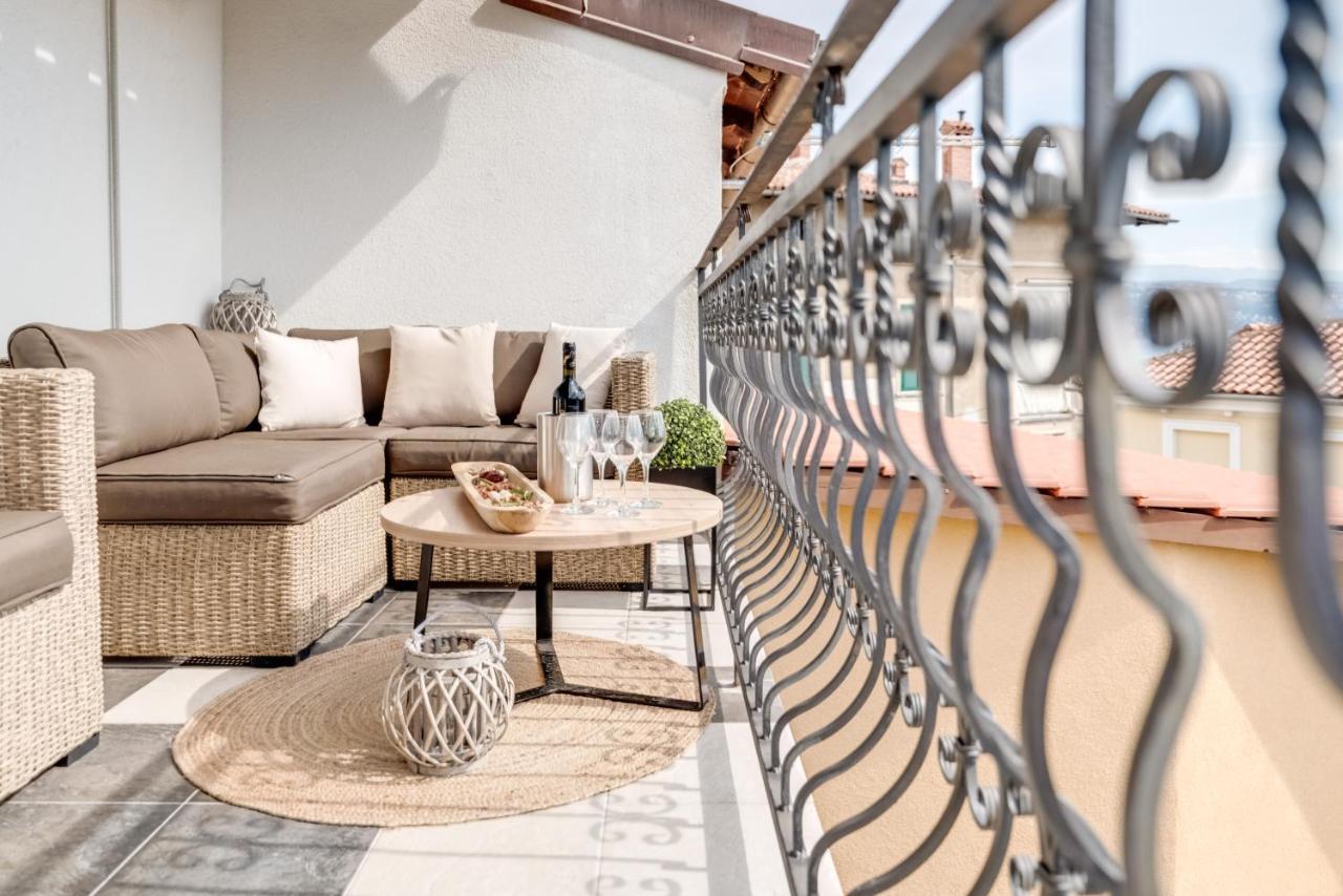 Luxury Apartment Regina Opatija Bagian luar foto